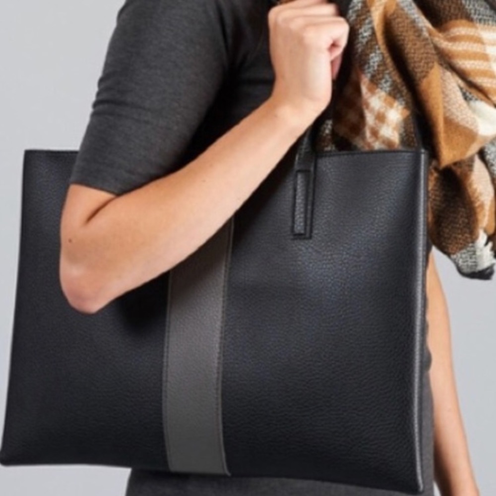 NWT Vince Camuto bag